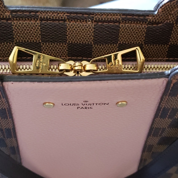 Authentic Louis Vuitton Damier Jersey Tote - Picture 3 of 12